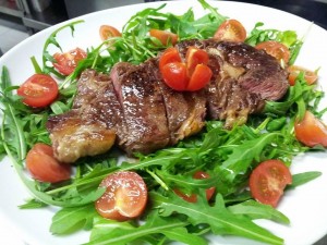 Tagliata rucola e pachino